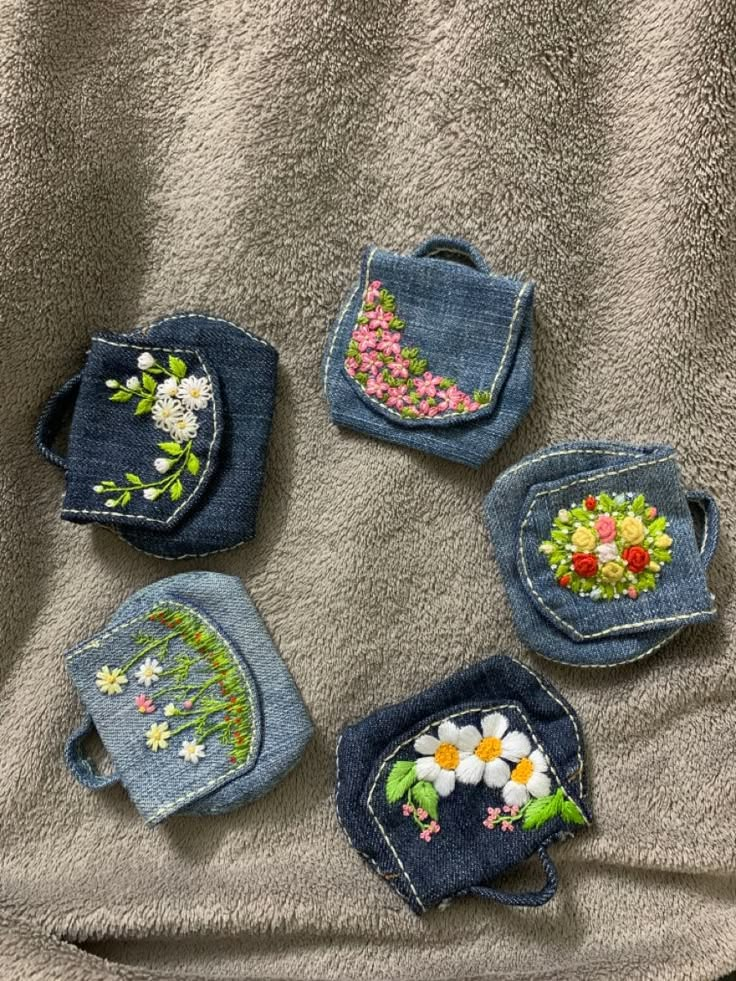Denim scraps → mini bags